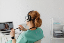 How Technology Helps Healthcare Workers